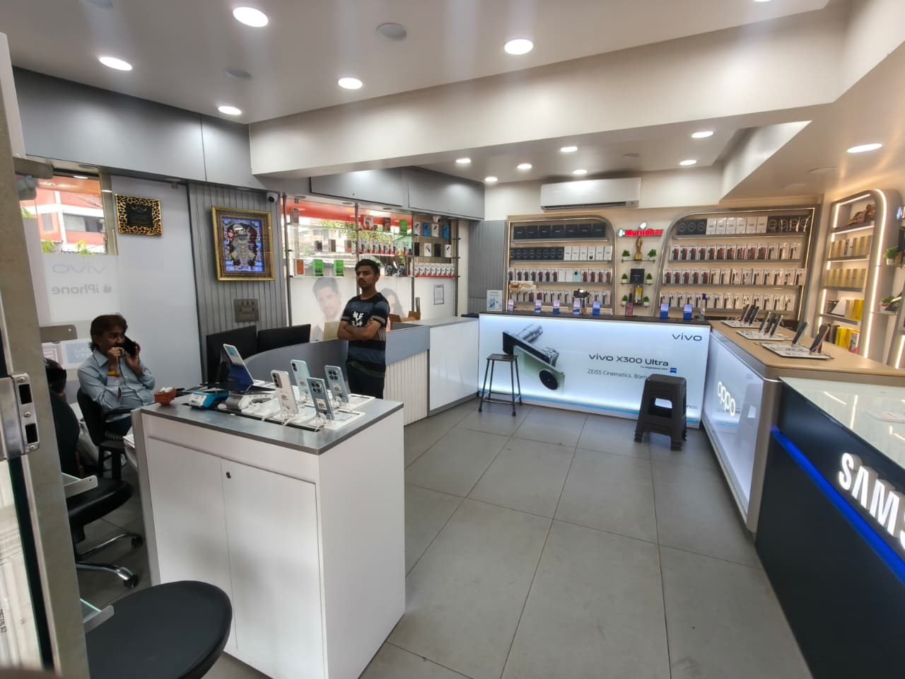 Retail Customer